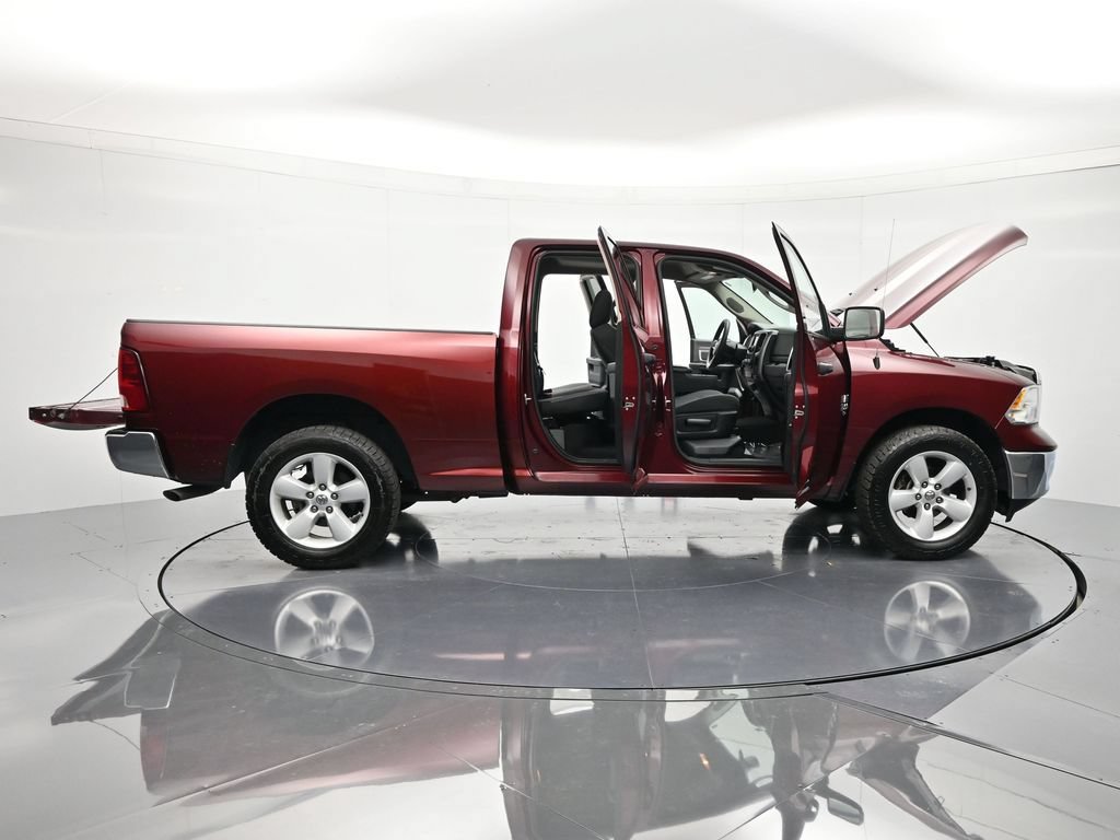 Used 2024 RAM 1500 Classic SLT AWD/4WD image 46