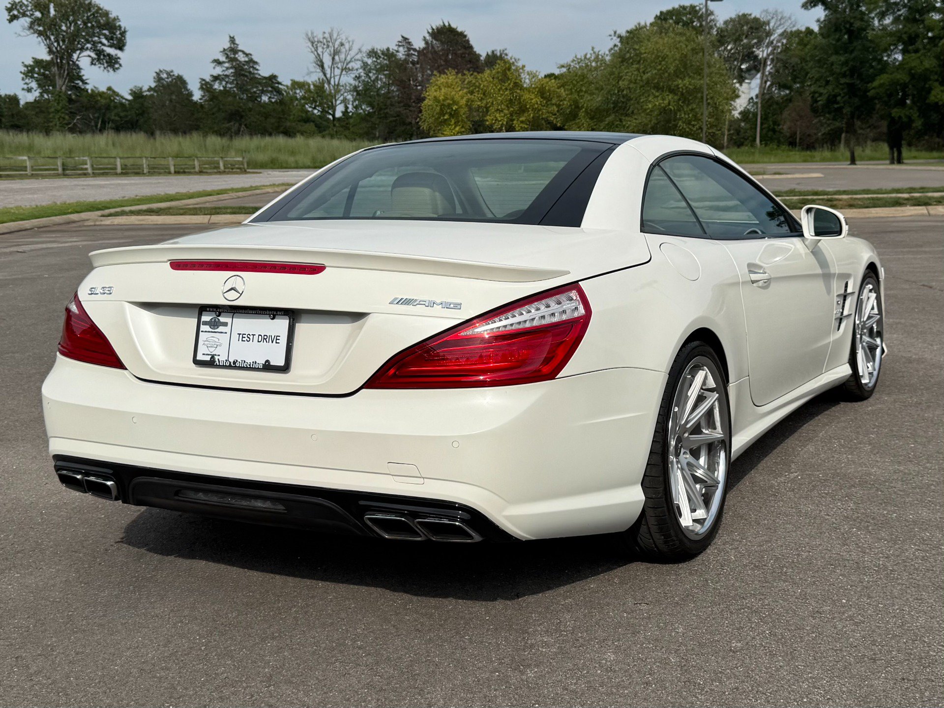 Used 2013 Mercedes-Benz SL 63 AMG image 10