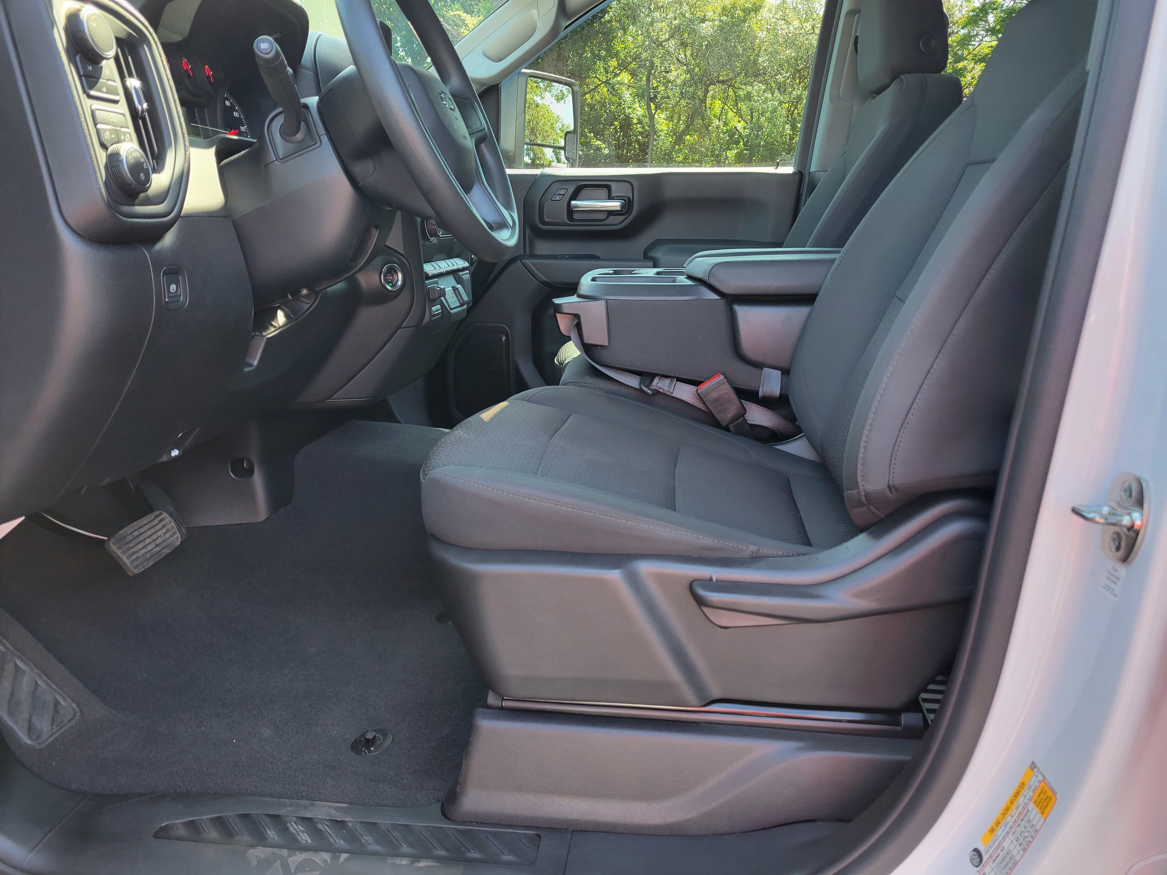 Certified 2026 Chevrolet Silverado 2500 Custom w/ Custom Blackout Package AWD/4WD image 34
