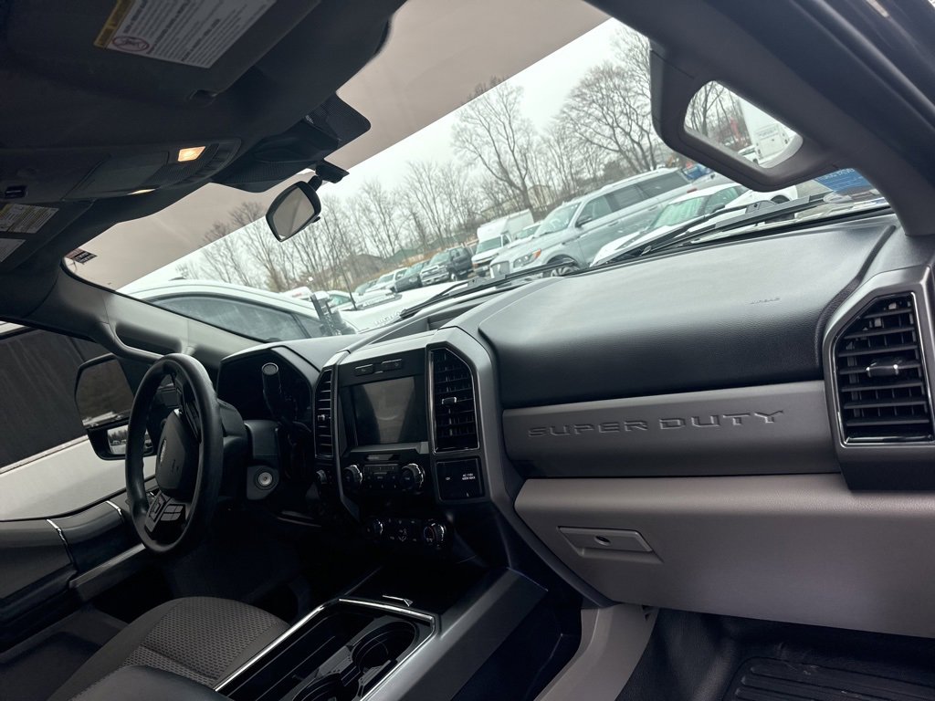 Used 2022 Ford F250 XLT w/ Black Appearance Package image 12