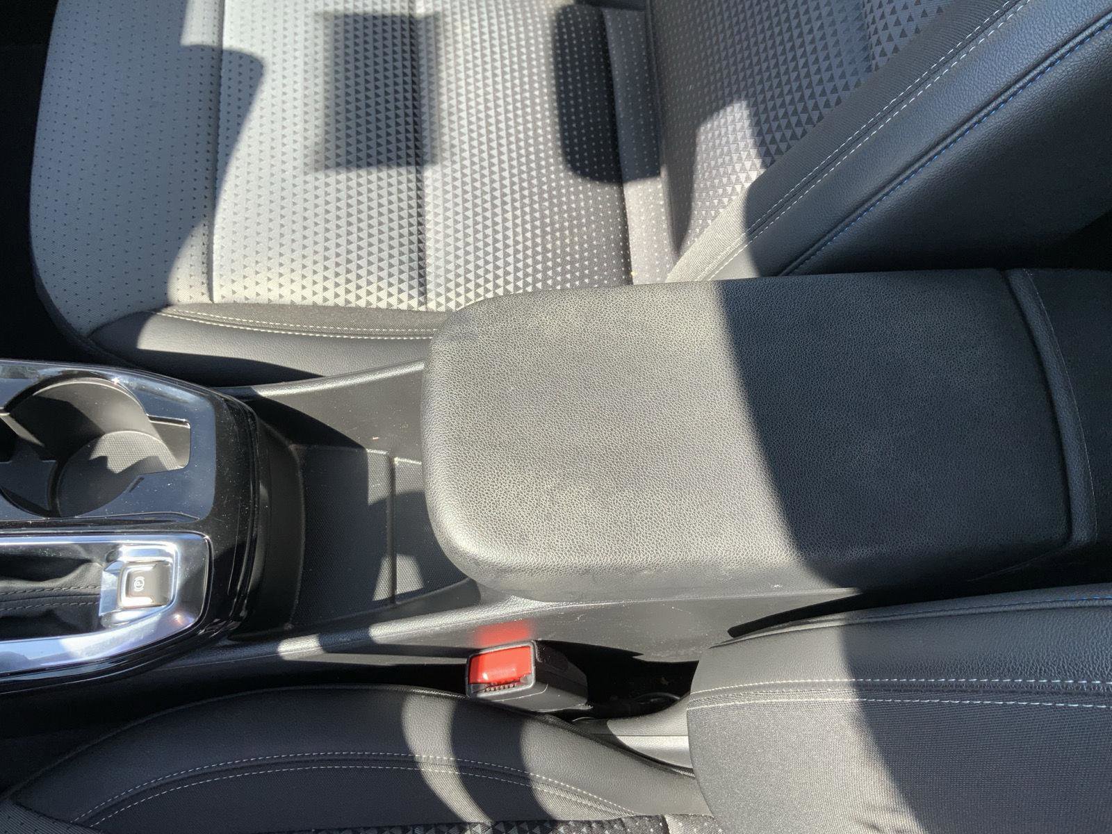 Used 2025 Chevrolet Trax LT w/ LT Convenience Package image 47