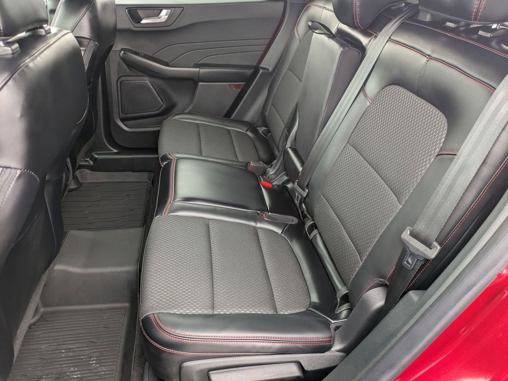 Used 2025 Ford Escape ST-Line Elite image 18