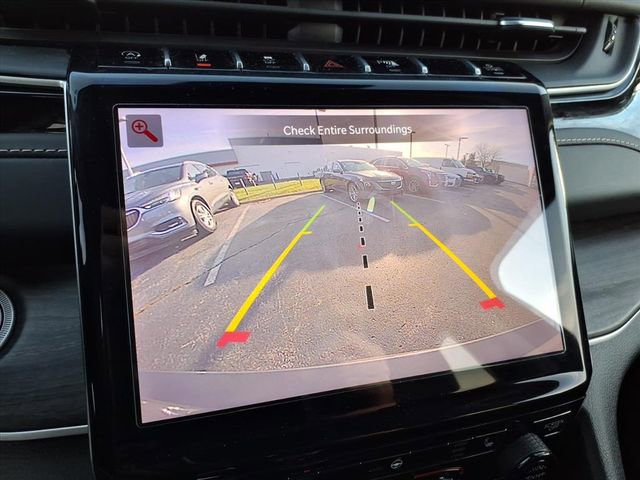 Used 2022 Jeep Grand Cherokee L Limited image 34