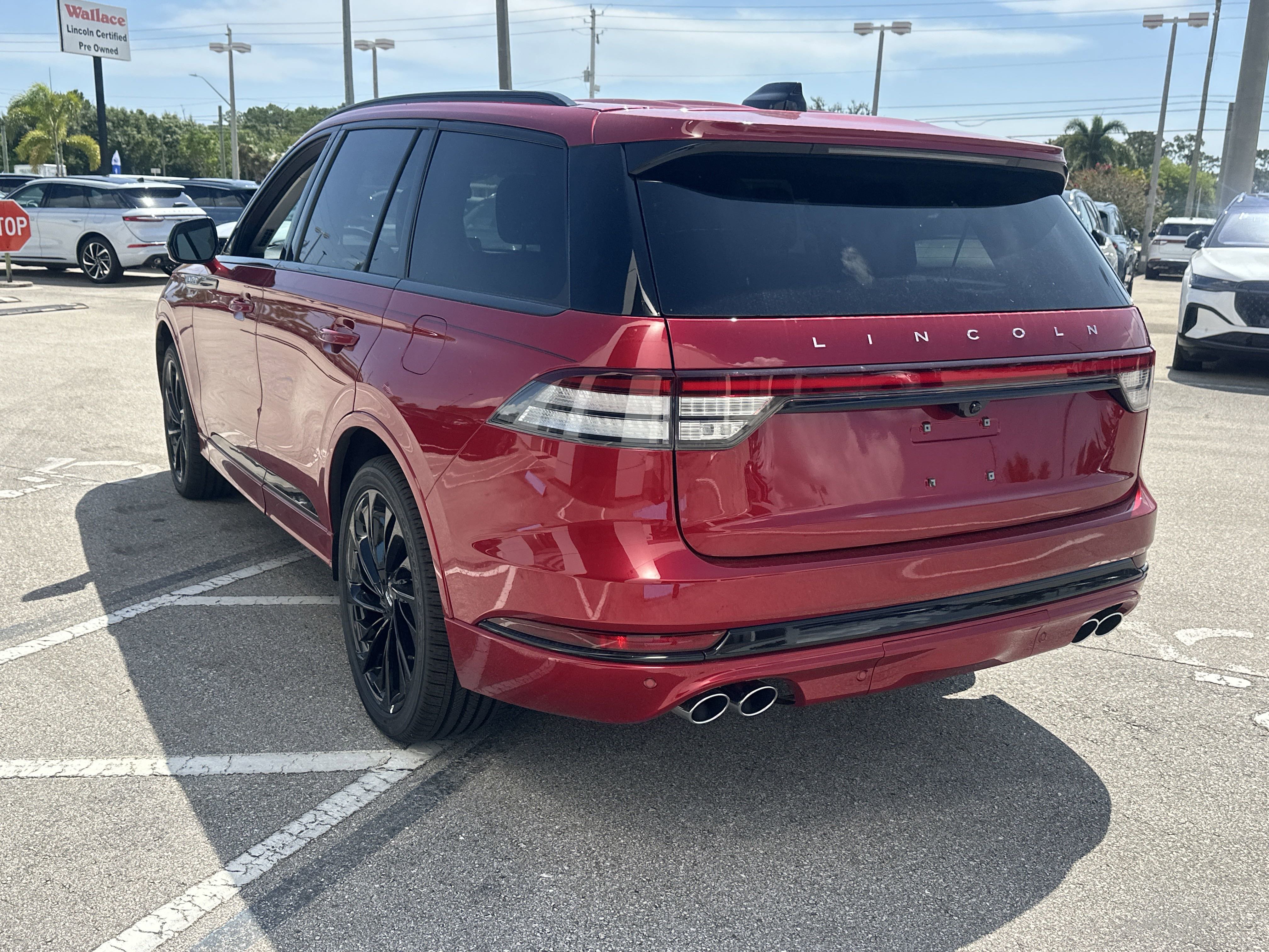 New 2025 Lincoln Aviator Reserve w/ Luxury Package image 8