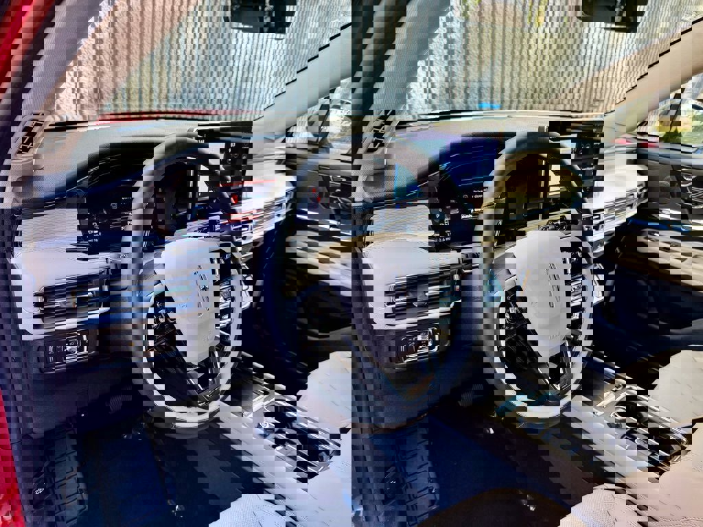 New 2026 Lincoln Corsair Premiere image 9