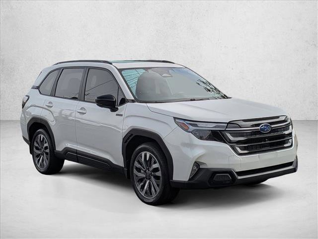Used 2025 Subaru Forester Touring w/ Touring Package image 3
