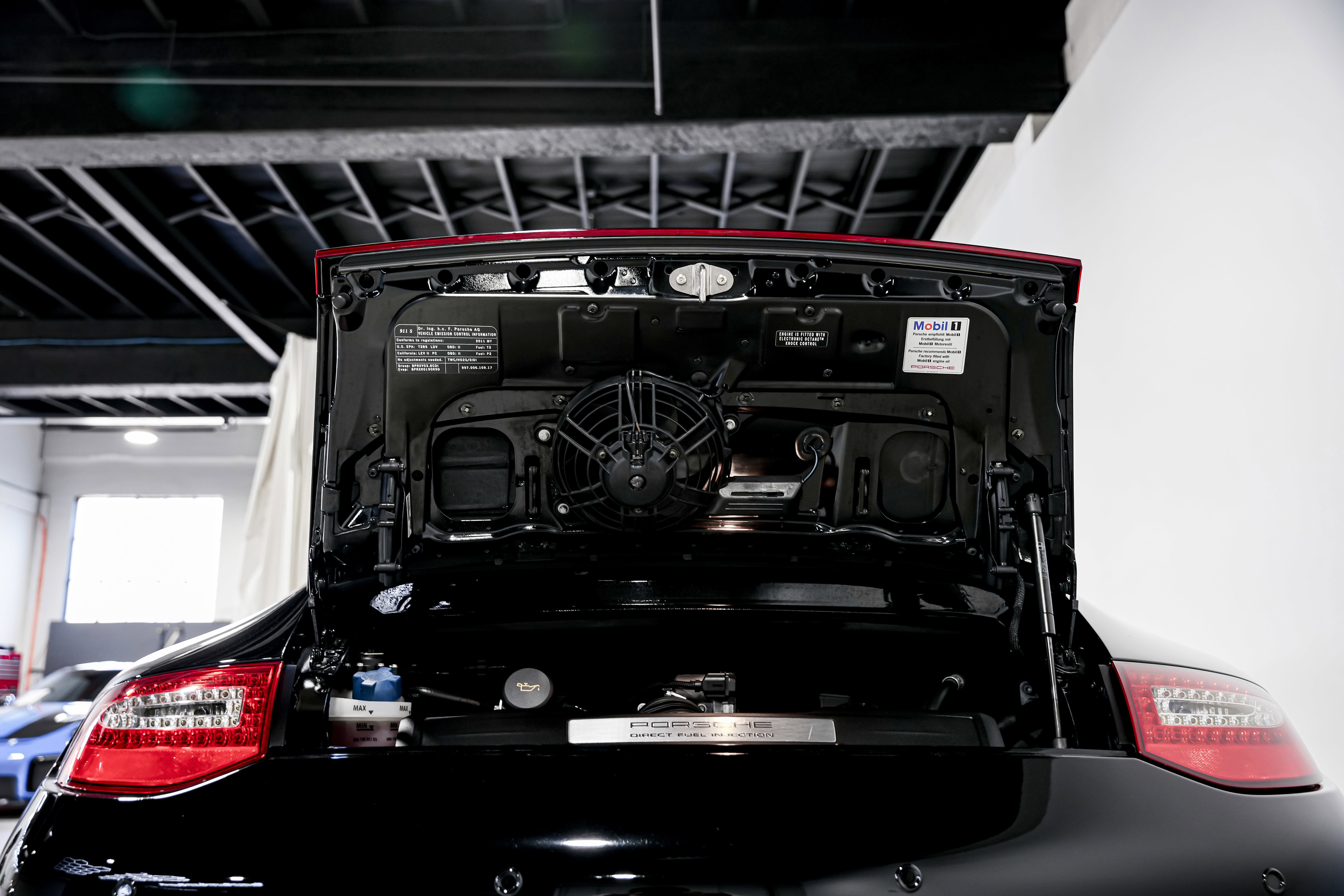 Used 2011 Porsche 911 Carrera 4S image 42