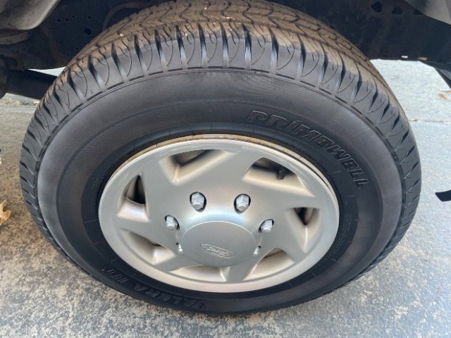 Used 2012 Ford E-150 and Econoline 150 image 21