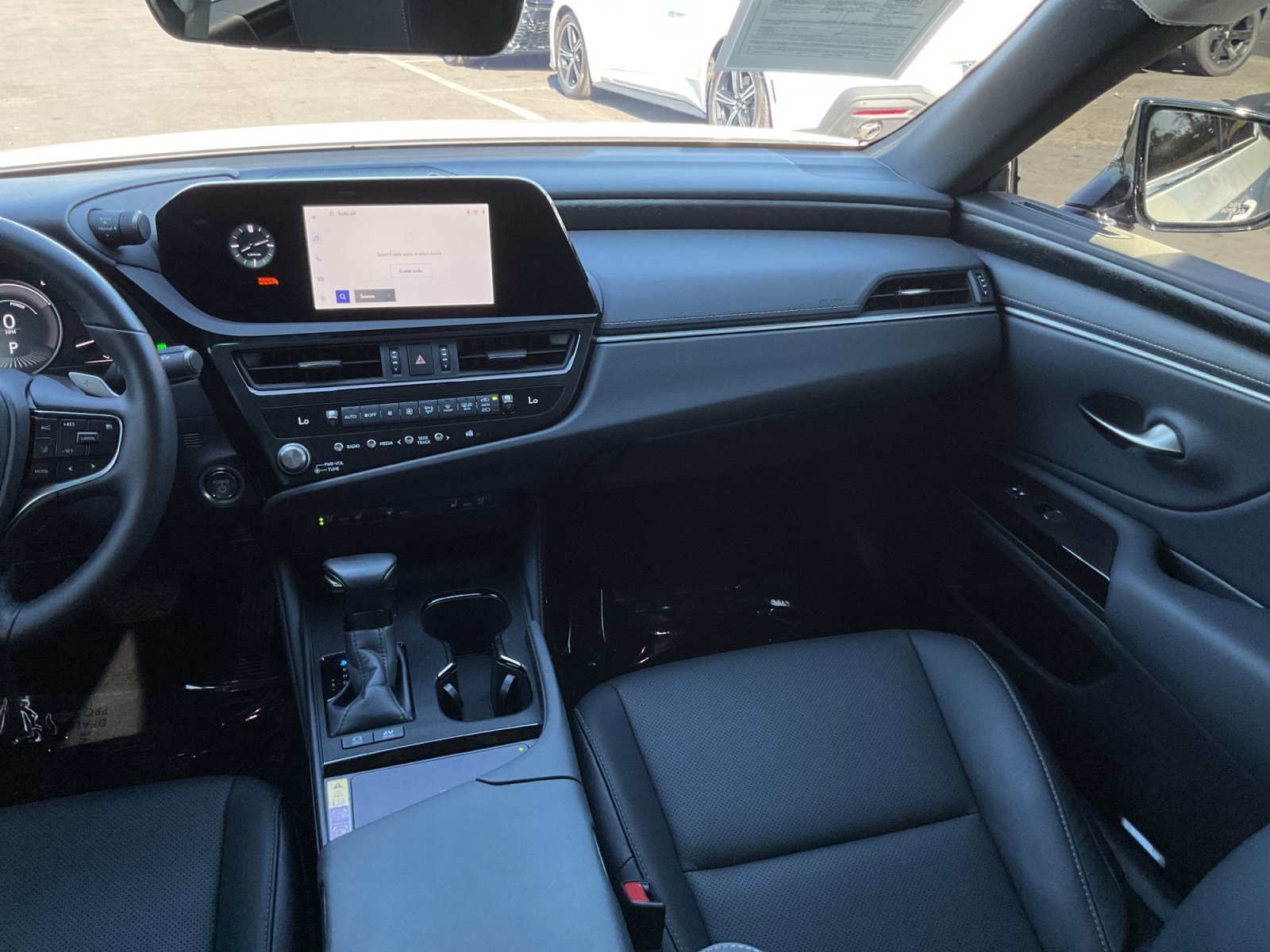 Used 2025 Lexus ES 300h w/ Premium Package FWD image 16