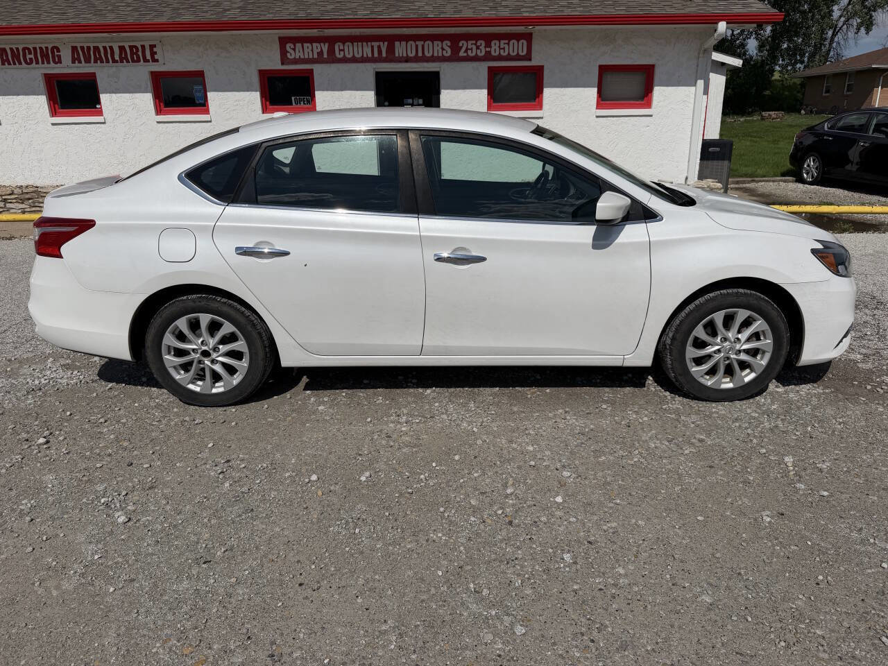 Used 2018 Nissan Sentra SV FWD image 2