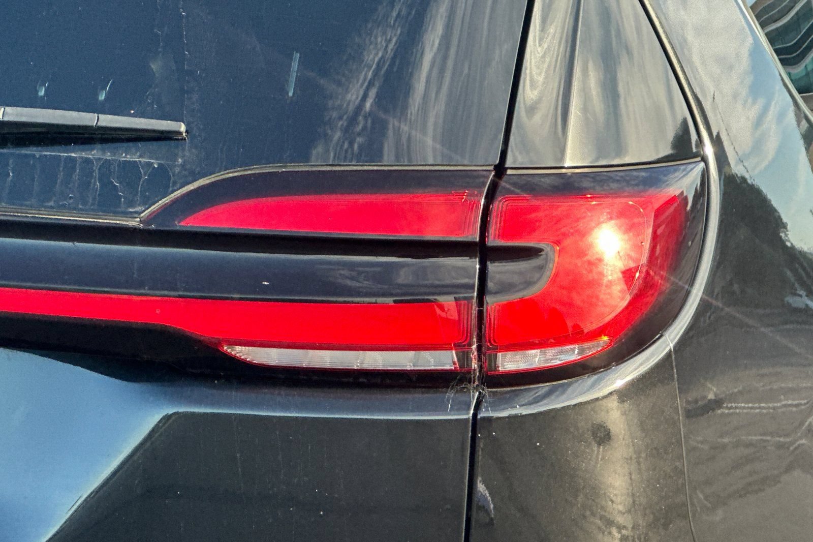 Used 2023 Chrysler Pacifica Touring-L FWD image 47