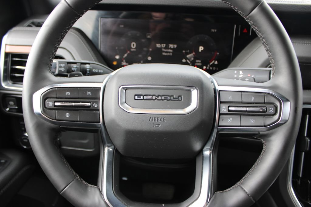 Used 2025 GMC Yukon Denali image 40