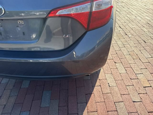 Used 2015 Toyota Corolla LE FWD image 12