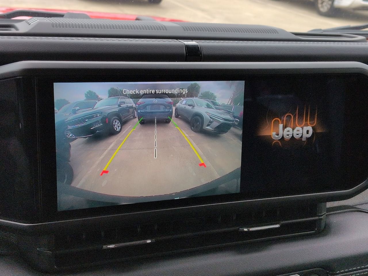 Used 2025 Jeep Wrangler Unlimited Sahara AWD/4WD image 18