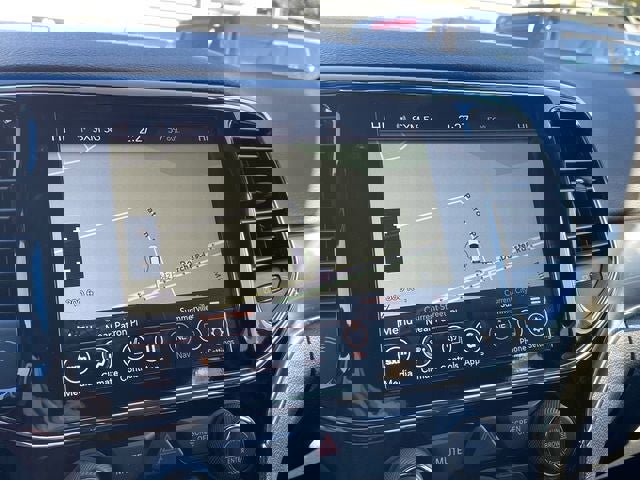 Used 2021 Jeep Grand Cherokee Limited w/ Luxury Group II image 18