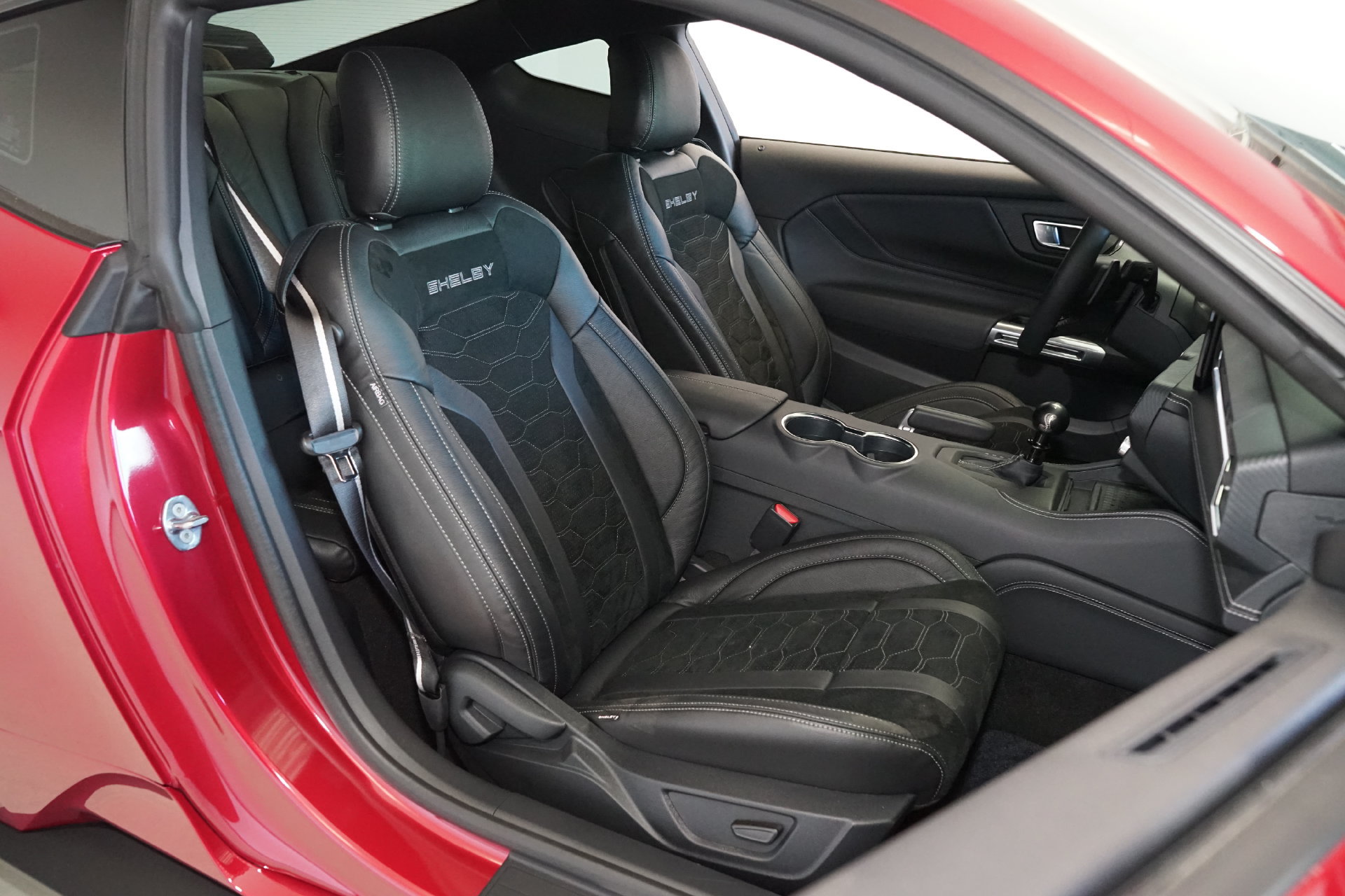 Used 2024 Ford Mustang GT Premium w/ GT Performance Package RWD image 19