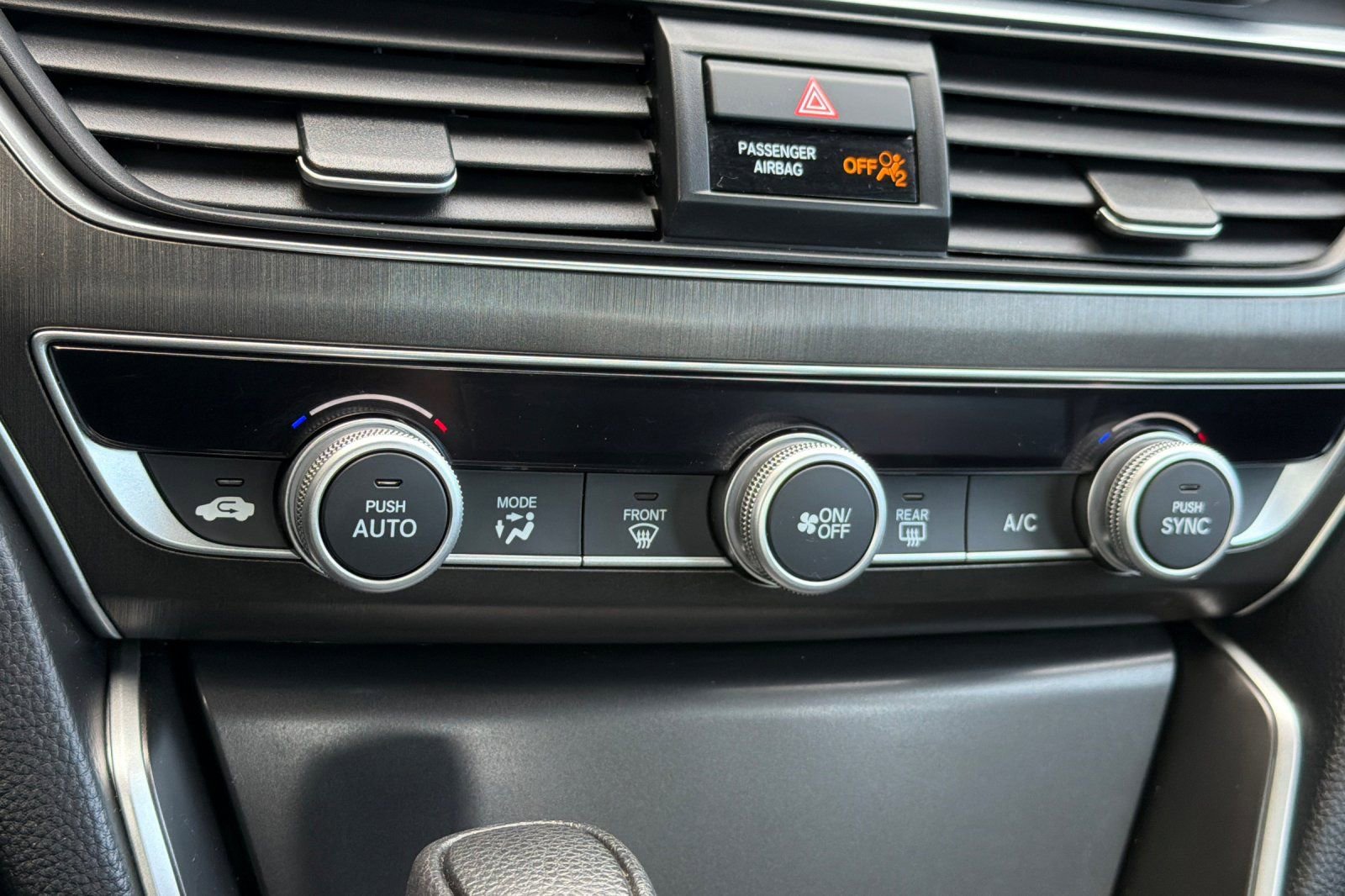 Used 2018 Honda Accord LX image 16