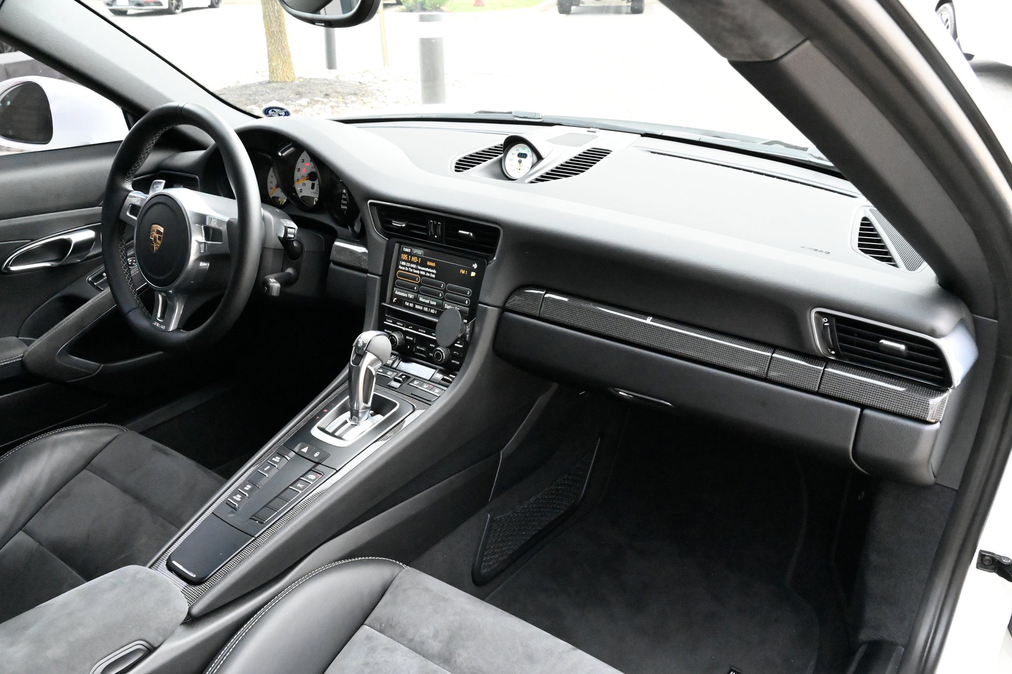 Used 2014 Porsche 911 GT3 RWD image 40