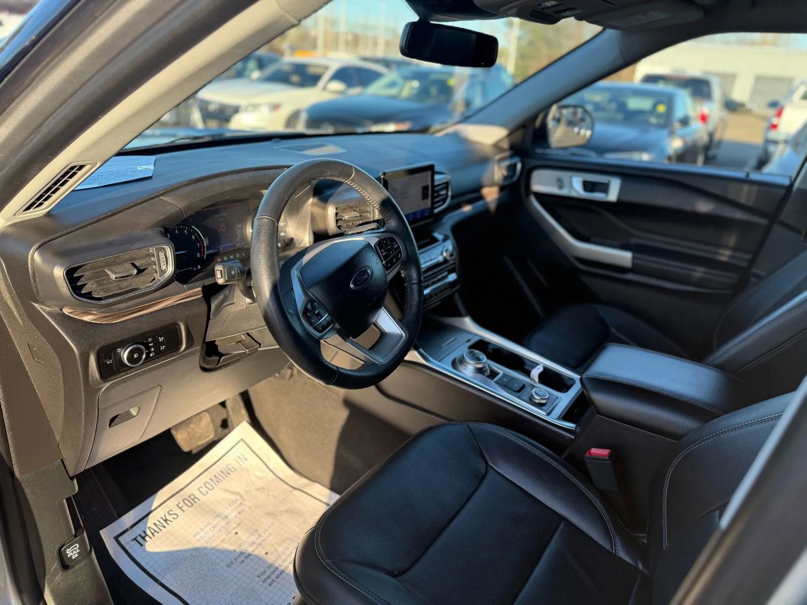 Used 2023 Ford Explorer Limited image 11