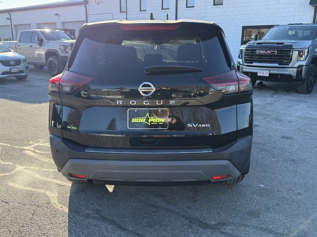 Used 2021 Nissan Rogue SV image 4
