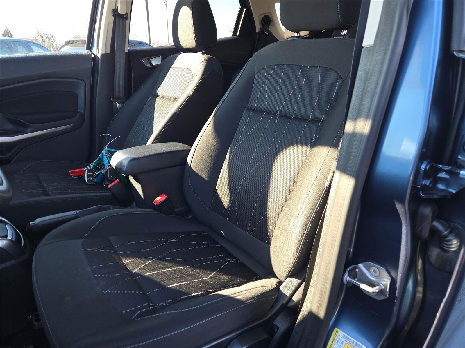 Used 2021 Ford EcoSport SE image 28