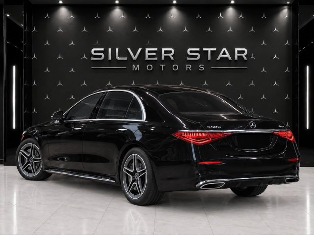 Used 2024 Mercedes-Benz S 580 4MATIC Sedan image 4