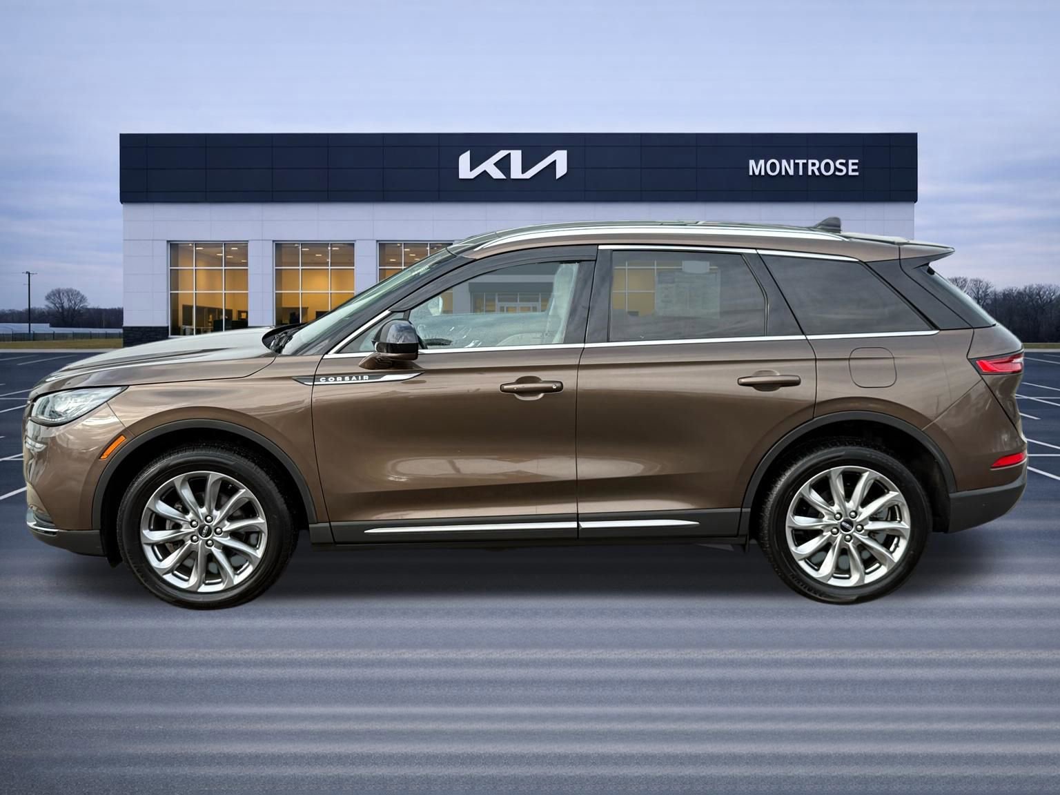 Used 2022 Lincoln Corsair AWD w/ Premium Package image 8