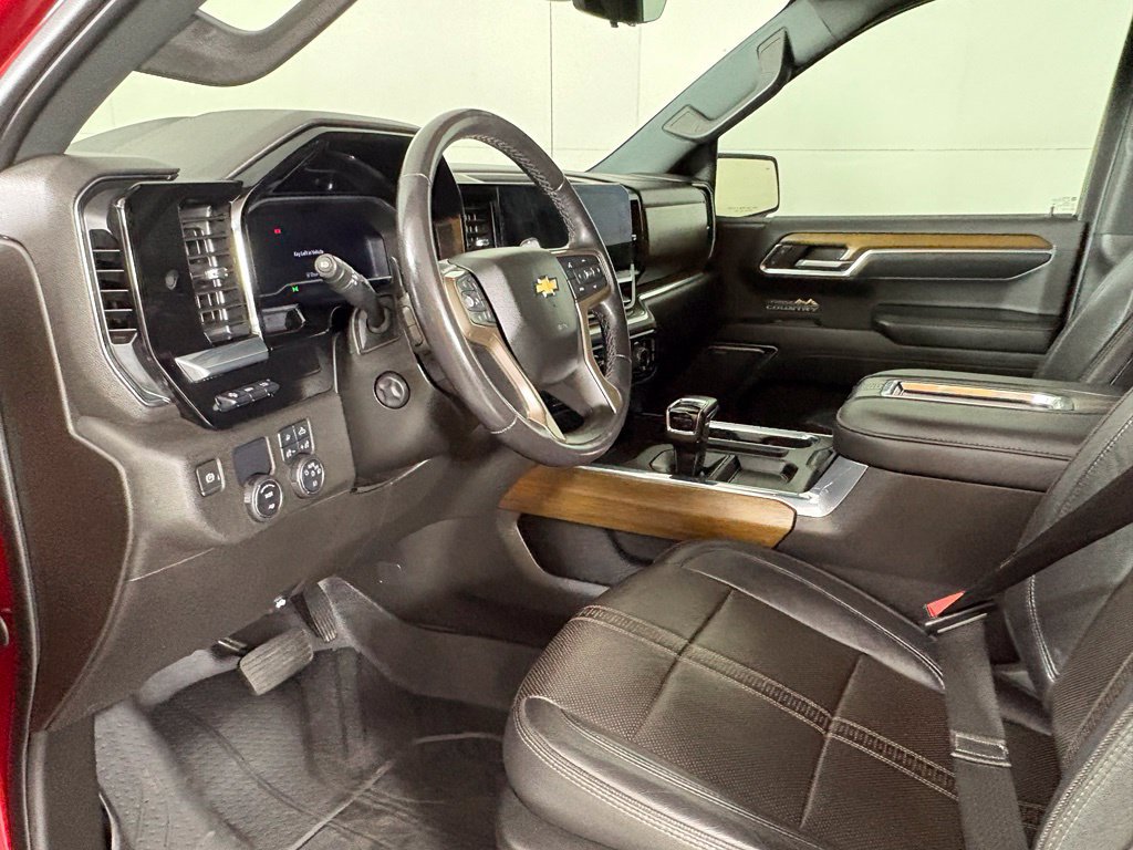 Used 2022 Chevrolet Silverado 1500 High Country w/ High Country Premium Package RWD image 27