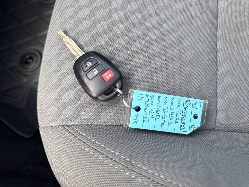 Used 2020 Toyota Tacoma SR image 36