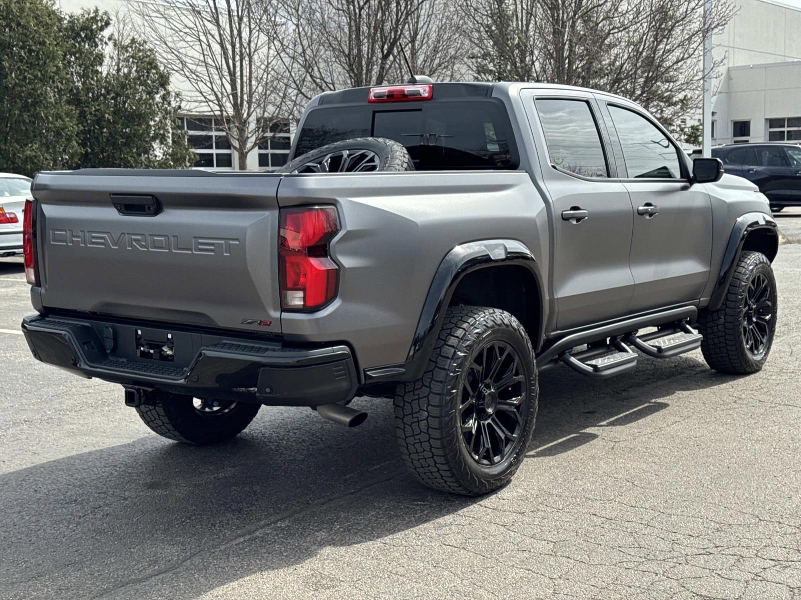 Used 2024 Chevrolet Colorado ZR2 w/ Safety Package AWD/4WD image 5