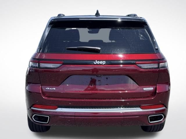 Used 2025 Jeep Grand Cherokee Summit AWD/4WD image 7