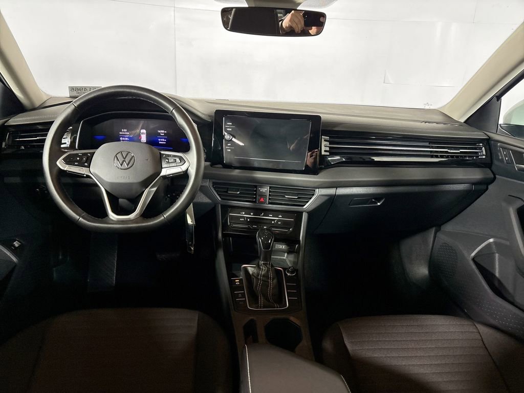 Used 2025 Volkswagen Jetta S image 12