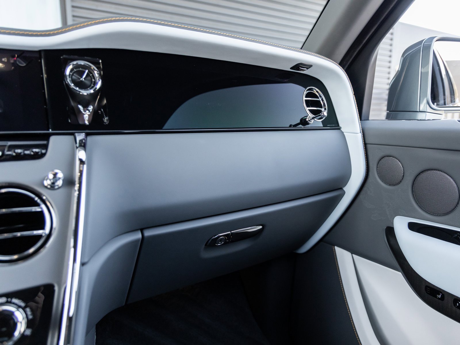 New 2026 Rolls-Royce Cullinan image 34