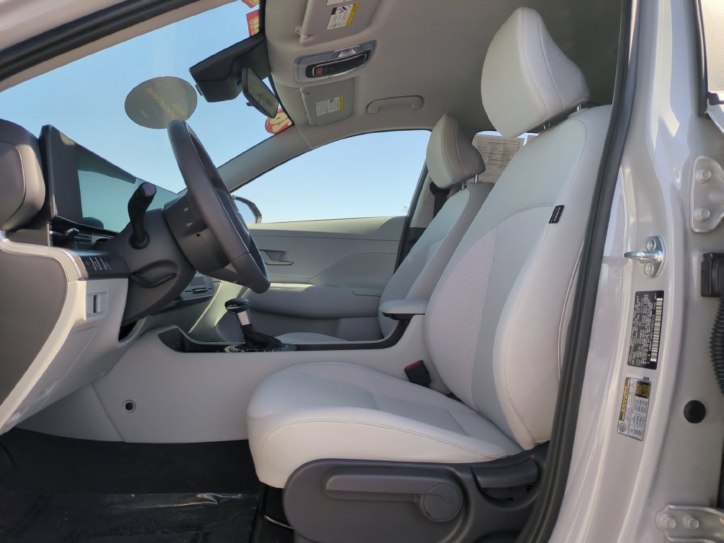Used 2026 Hyundai Kona SEL Sport FWD image 18