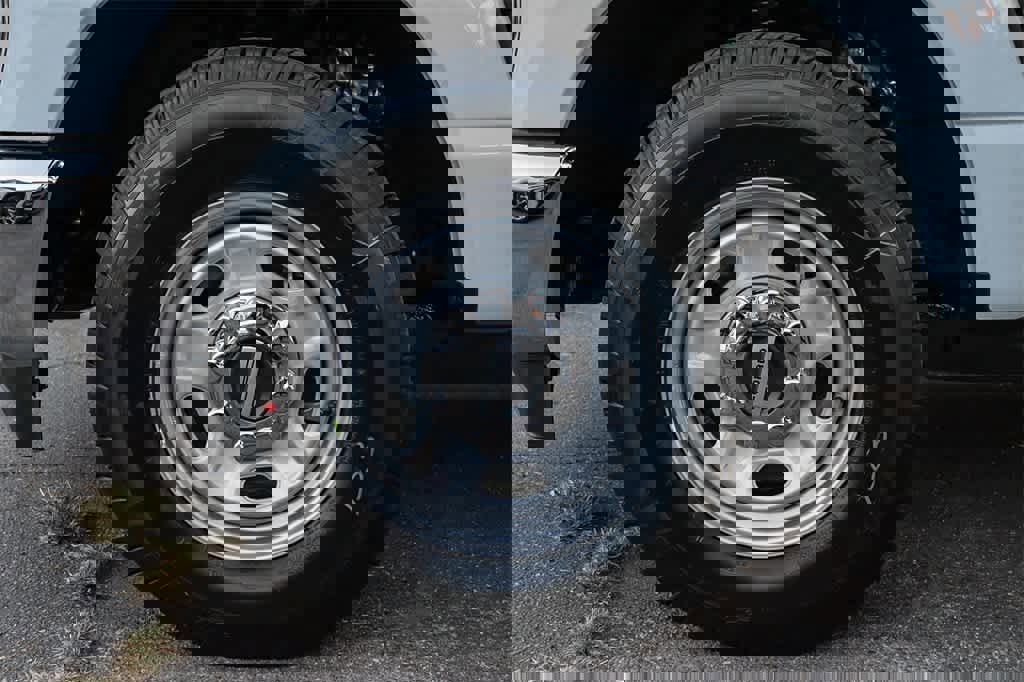 New 2026 Ford F250 XL w/ XL Chrome Package image 11