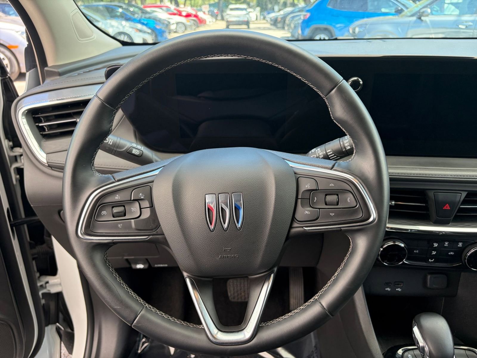 Used 2025 Buick Encore GX Preferred FWD image 27