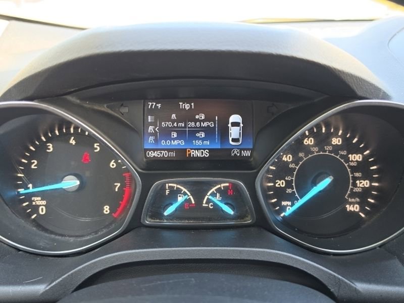 Used 2017 Ford Escape SE w/ SE Leather Comfort Package FWD image 18