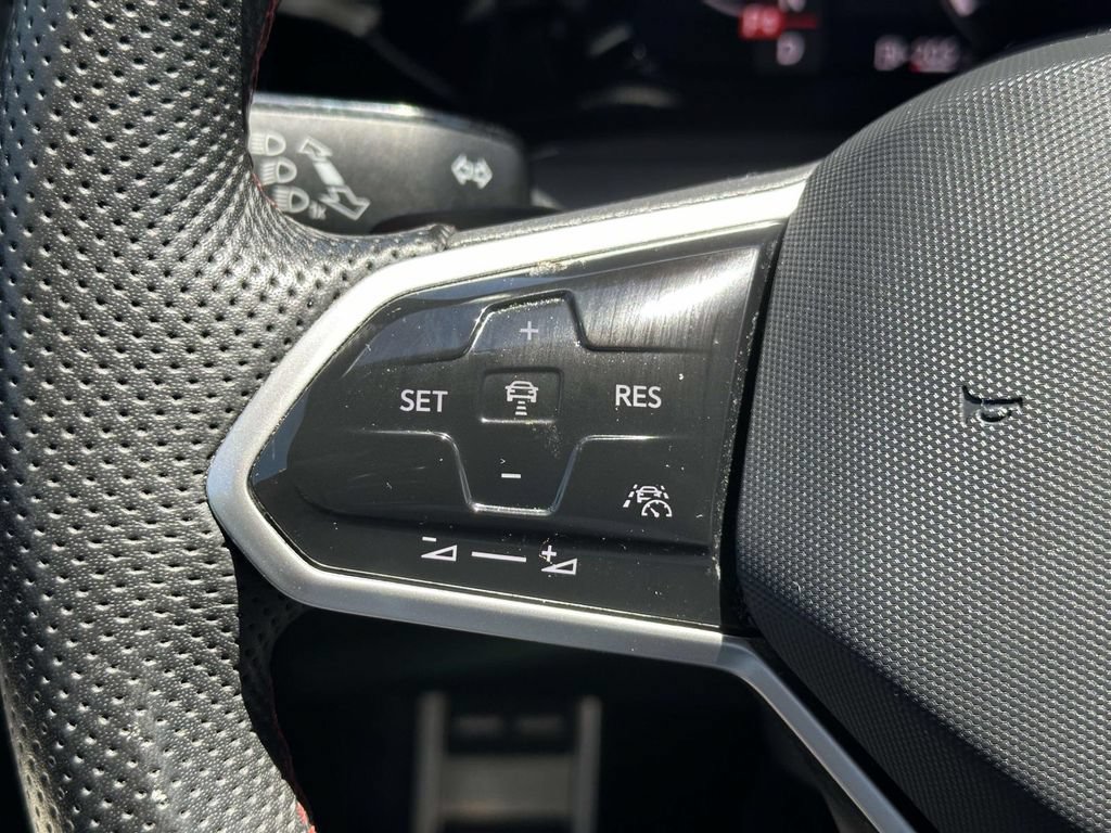 Used 2023 Volkswagen GTI 40th Anniversary Edition FWD image 20