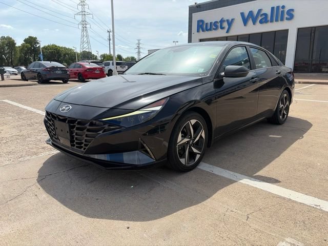 Used 2023 Hyundai Elantra Limited FWD image 2