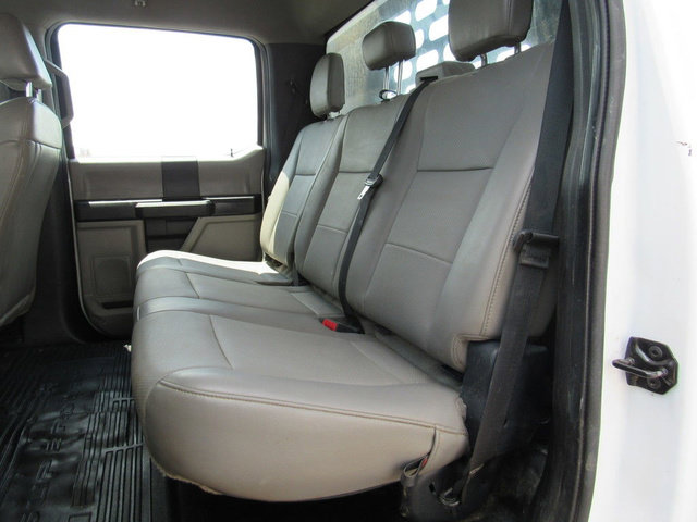 Used 2020 Ford F550 2WD Crew Cab Super Duty image 28