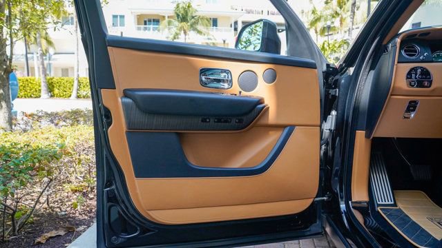 Used 2019 Rolls-Royce Cullinan image 43