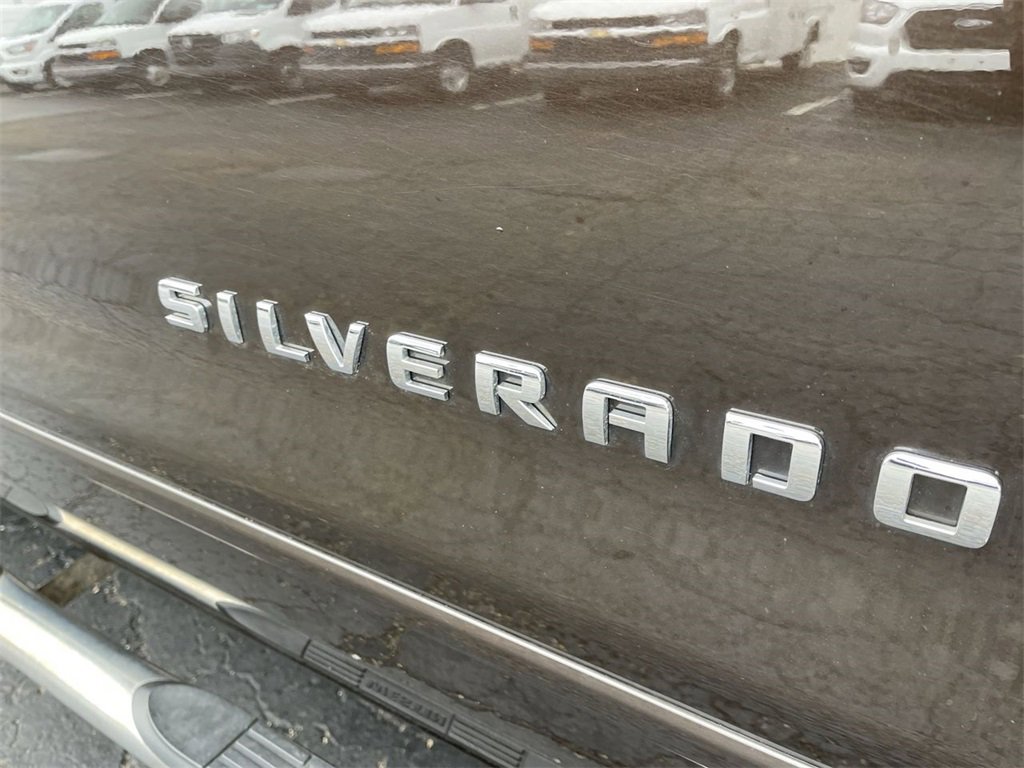 Used 2018 Chevrolet Silverado 1500 LT w/ All Star Edition image 12