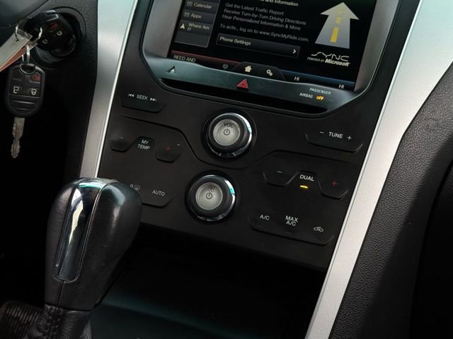 Used 2015 Ford Explorer XLT w/ Equipment Group 202A image 24