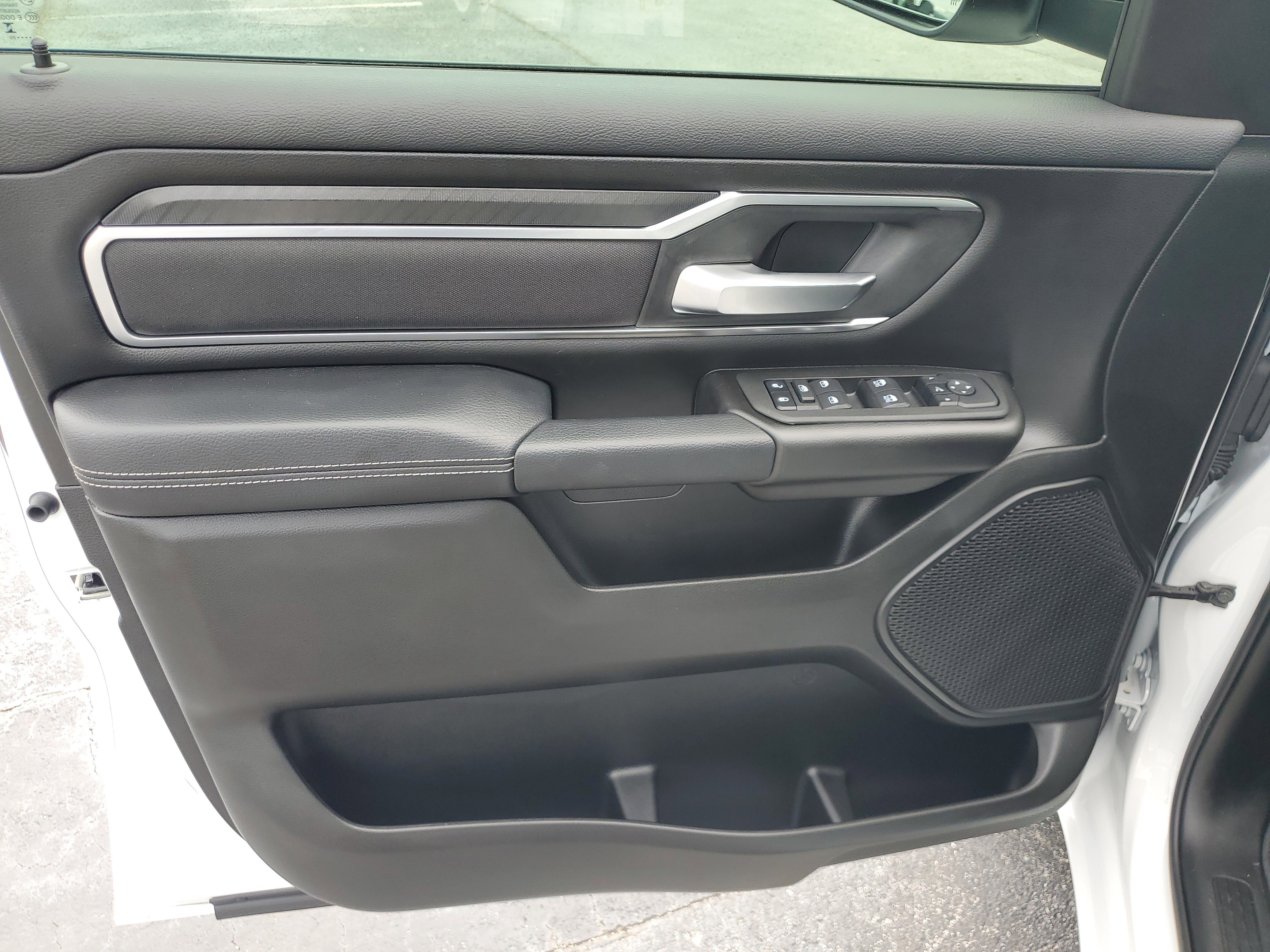 Used 2025 RAM 1500 Big Horn image 13