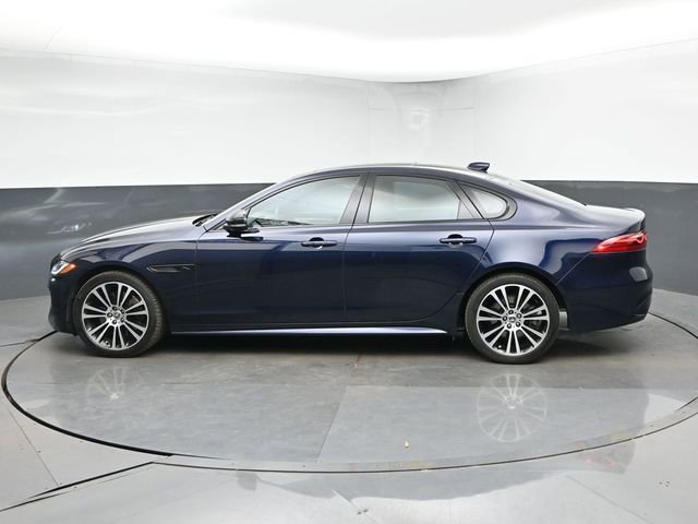 Used 2024 Jaguar XF R-Dynamic SE AWD/4WD image 6