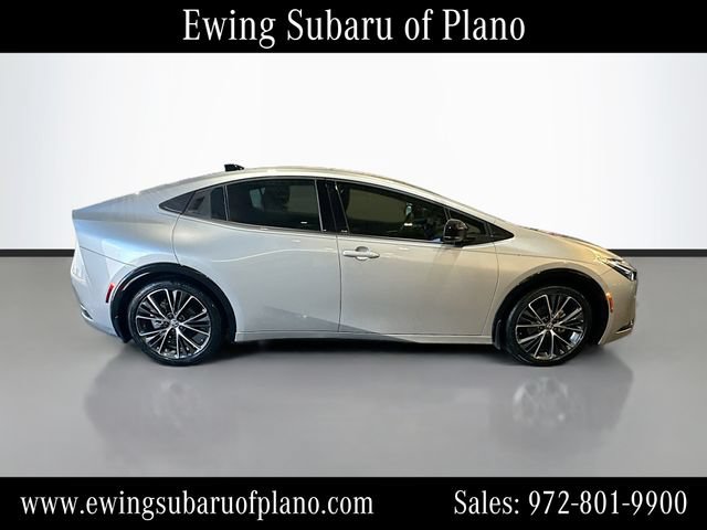 Used 2024 Toyota Prius XLE FWD image 8