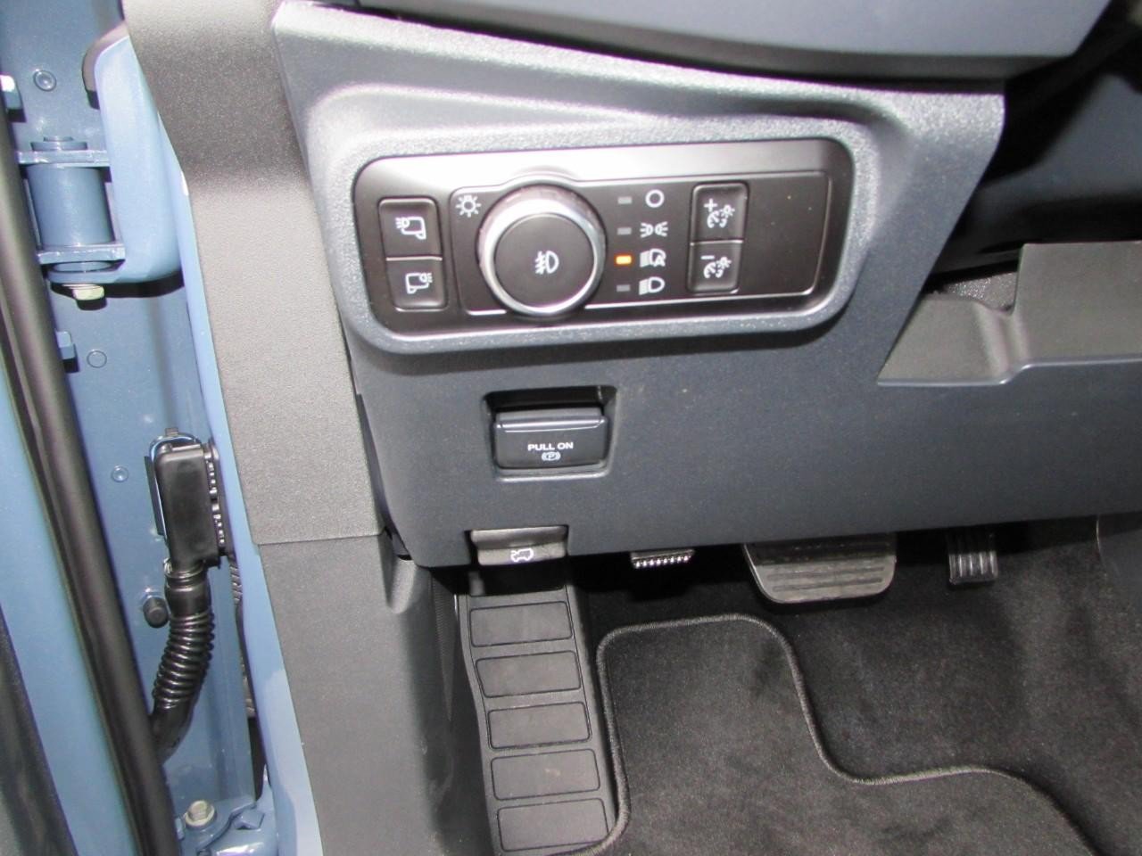 New 2025 Ford Bronco Outer Banks w/ Sasquatch Package AWD/4WD image 13