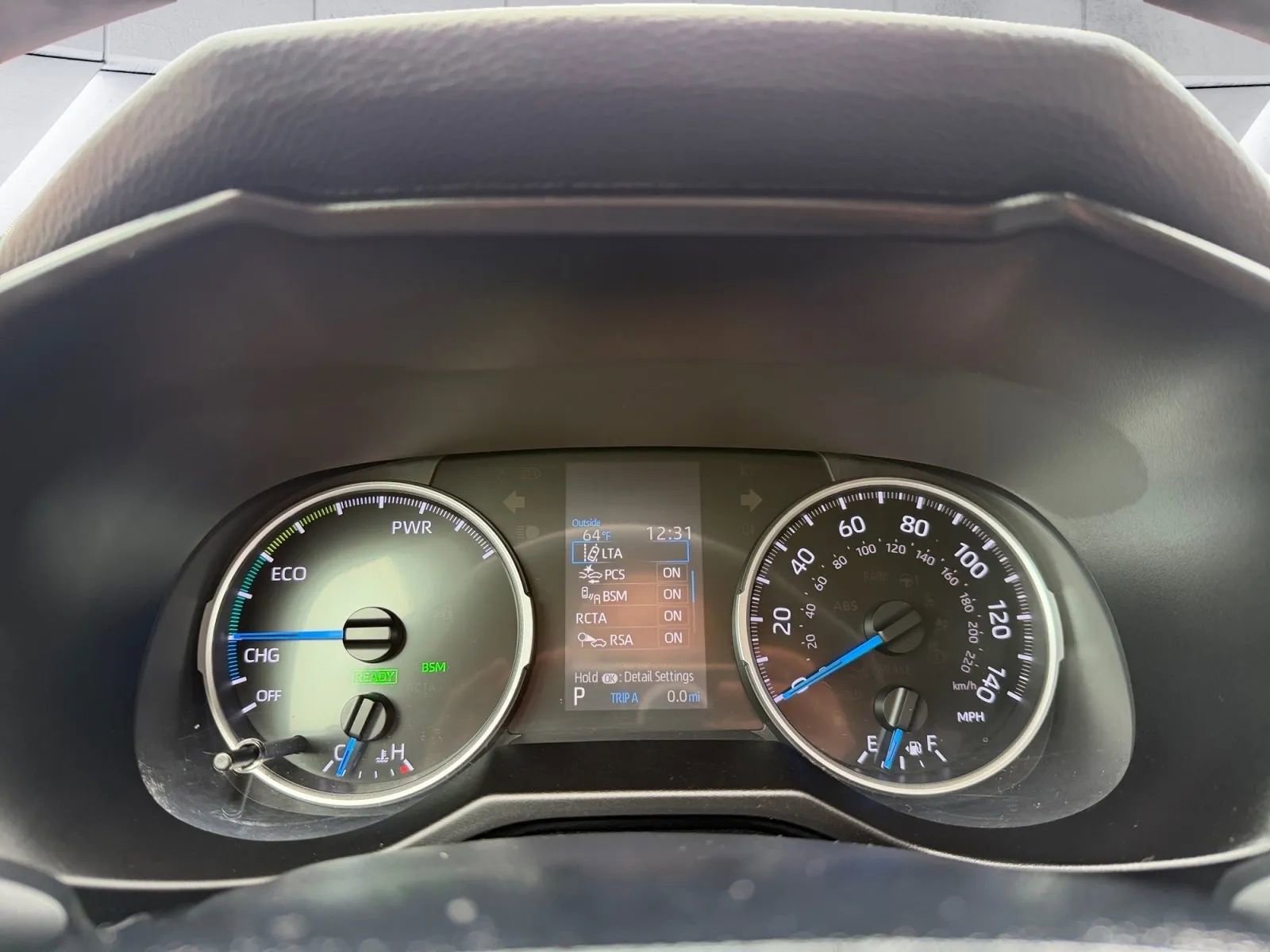 Used 2019 Toyota RAV4 XLE w/ Convenience Package image 18
