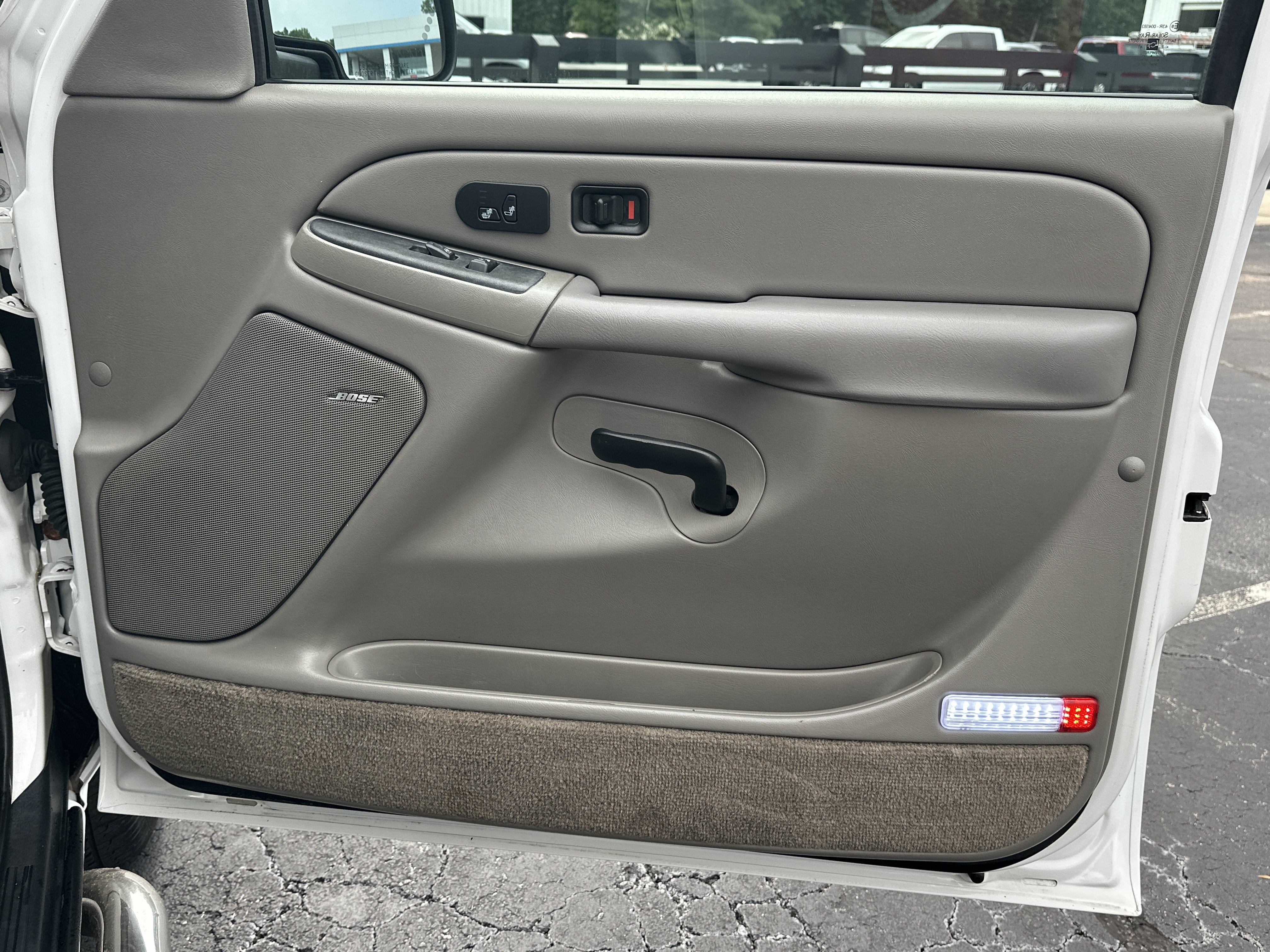 Used 2005 Chevrolet Avalanche Z66 w/ Sun And Sound Package RWD image 15