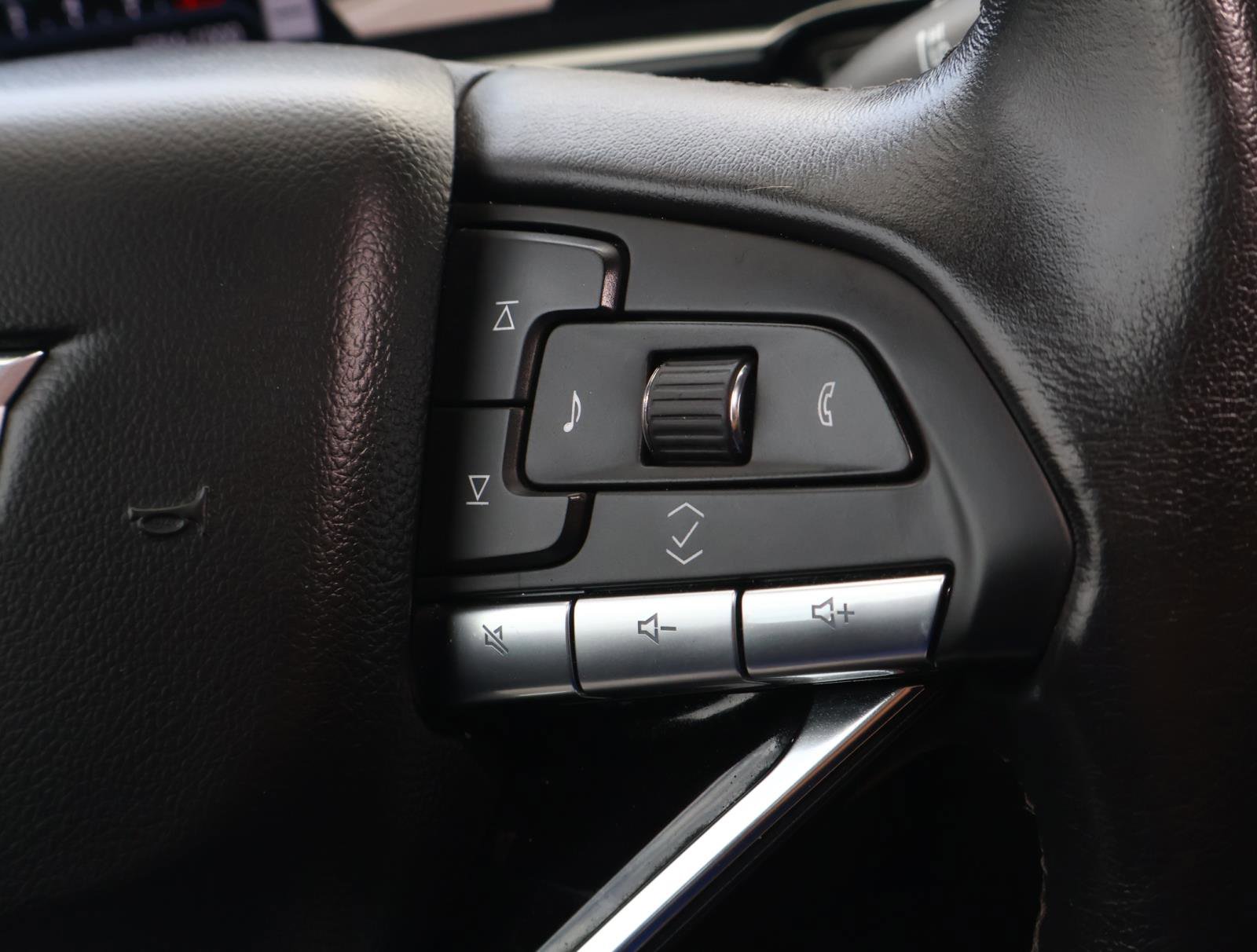 Certified 2023 Cadillac Escalade Sport w/ Touring Package image 31